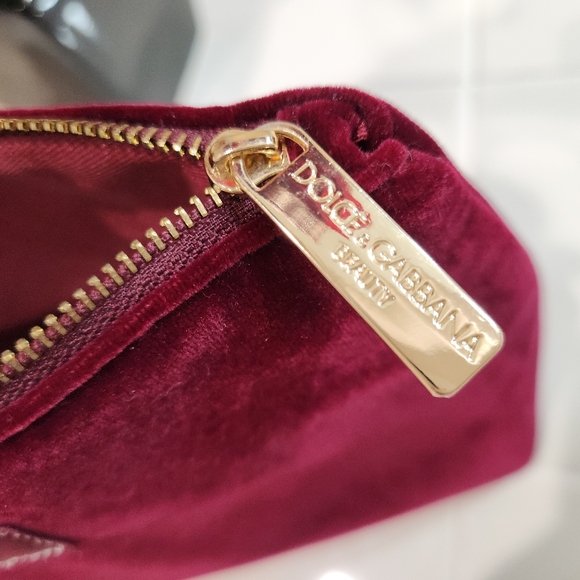 Dolce & Gabbana Maroon Velvet Cosmetic Zipper Pouch - Picture 4 of 7